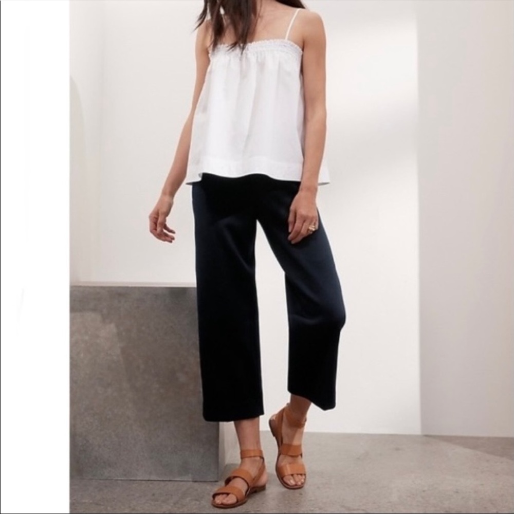 Nwt banana republic Slim Wide Leg Honeycomb Cropped Pants size 2